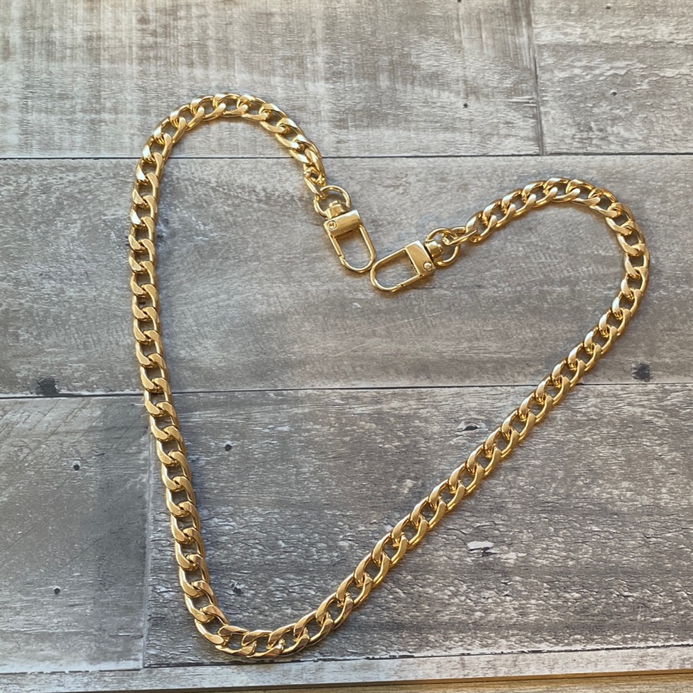 Gold chain for wallet ✨